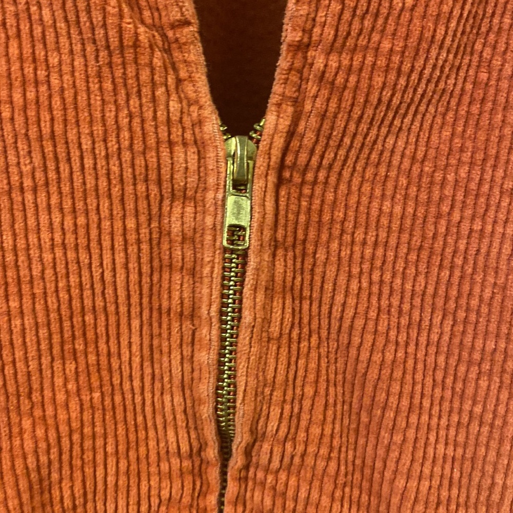 Show me your Mimi corduroy red dress XL with gold buckle detail - Picture 8 of 10